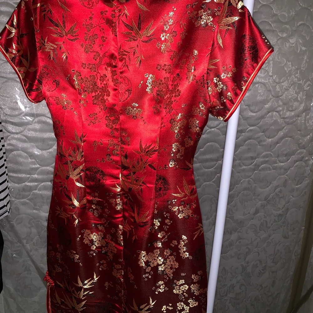 Dress - Picture 3 of 3